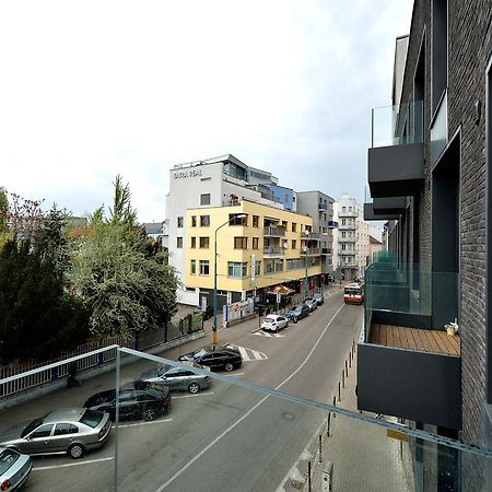 Ambiente Serviced Apartments - Dunajska Братислава Екстериор снимка