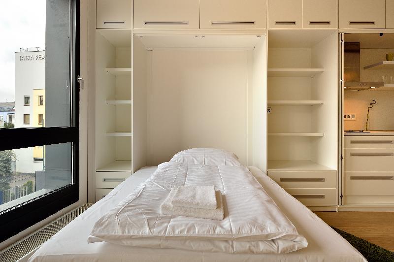 Ambiente Serviced Apartments - Dunajska Братислава Екстериор снимка