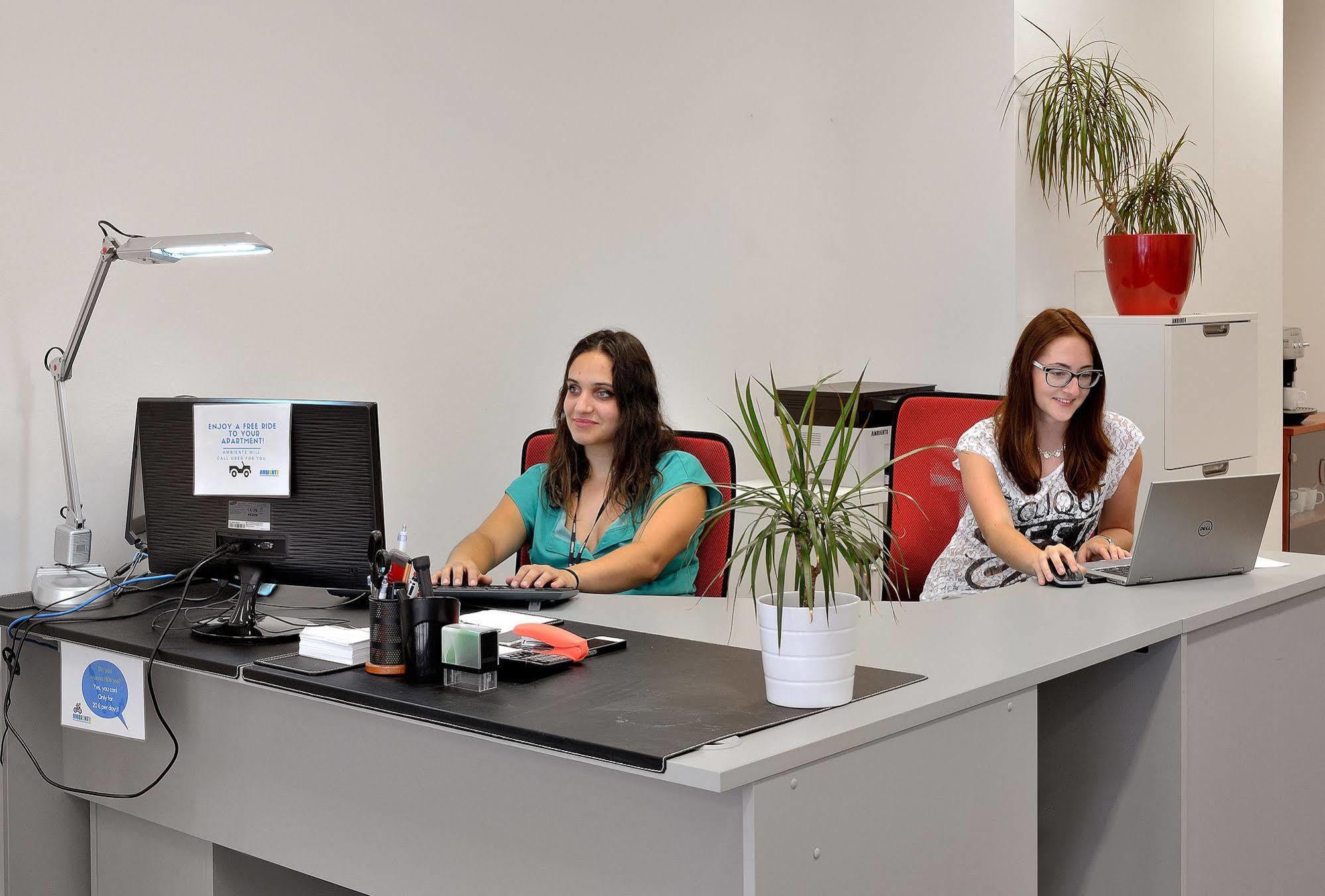 Ambiente Serviced Apartments - Dunajska Братислава Екстериор снимка